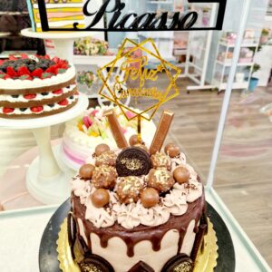 Tarta Cumpleaños Chocolate Oreo Ferrero Kit Kat
