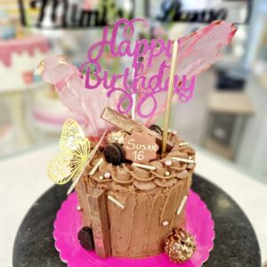 Tarta Cumpleaños Elegante Chocolate Ferrero Oreo Kit Kat