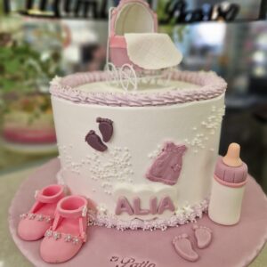 Tarta Tierna y Delicada: Dulzura de Bebé