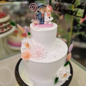 Tarta Boda Elegante con Flores Comestibles