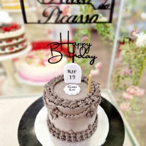 Tarta Cumpleaños Negra Vintage R.I.P Halloween