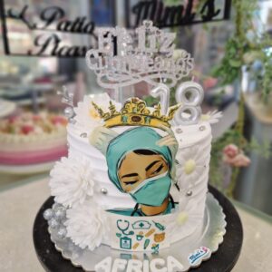 Tarta Enfermera – Celebra con dulzura a las heroínas de la salud