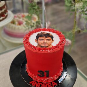 Tarta de Cumpleaños Leclerc – Velocidad, pasión Ferrari y diseño espectacular