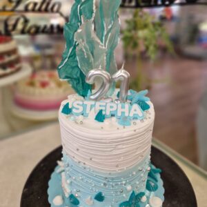 Tarta de Cumpleaños Elegante del Mar – Sofisticación, calma y belleza oceánica