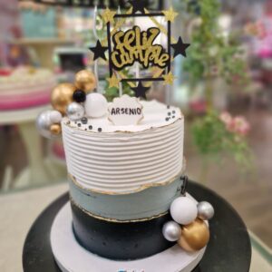 Tarta de Cumpleaños Elegante Gris