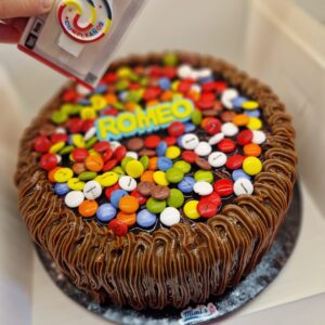 Tarta Cumpleaños con Lacasitos