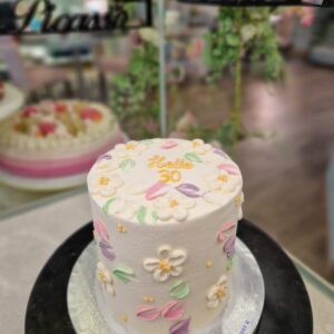 Tarta Cumpleaños Elegante con Flores