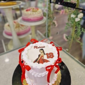 Tarta Cumpleaños Vintage Ariana Grande