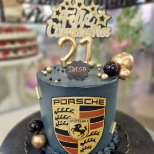 Tarta de Cumpleaños Porsche Coche – Diseño automovilístico y sabor artesanal